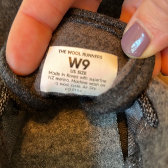 Allbird Wool Runners Unisex, (M7) (W9) - Picture 5 of 6